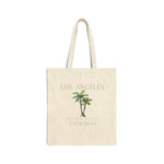 For college students going to Southern California for school. Cute, trendy Los Angeles modern, minimalist design. For family travel, group trip, bride on her wedding honeymoon in California. Destination weddings in California and themed palm tree parties.Travel in California to Los Angeles, CA. Travel to the Pacific Coast of Cali. Palm trees in Los Angeles. Perfect for your trip to any of the famous Southern California cities of Los Angeles, Santa Monica, Huntington Beach, Venice Beach, Anaheim.